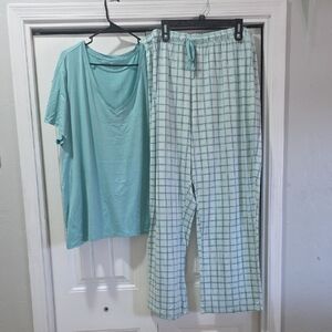Eddie Bauer Teal and White Pajama Set